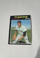 1971 Topps - Mickey Lolich #133 Corner wear. No creasing . O/C