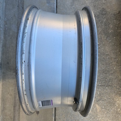 Used 2015 Chevrolet Malibu 18x8 10 spoke Q48 wheel 23123754 - Picture 16 of 18