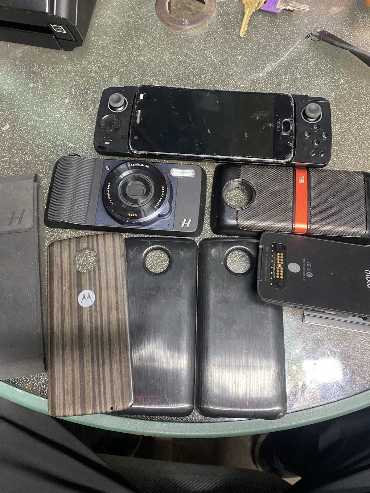 Motorola Z Moto Mods Lot Projector Jbl Speaker Battery Pack Camera Case Z-Play