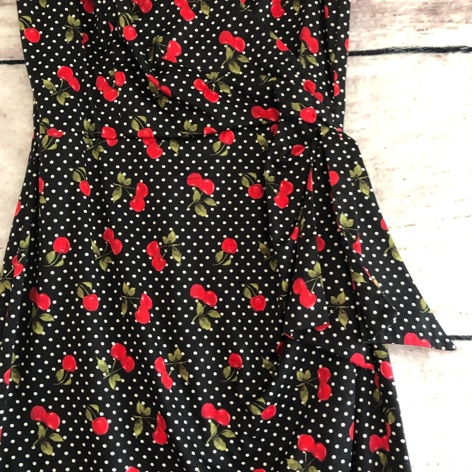 VALENTINO Abito midi vintage Stop Staring S nero rosso ciliegia spilla pois aderente balze retrò