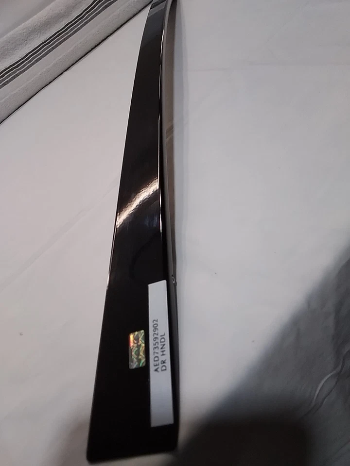 Manija de la puerta del refrigerador Kenmore (arañada) N.º de parte: AED73592902 Foto 2 de 4