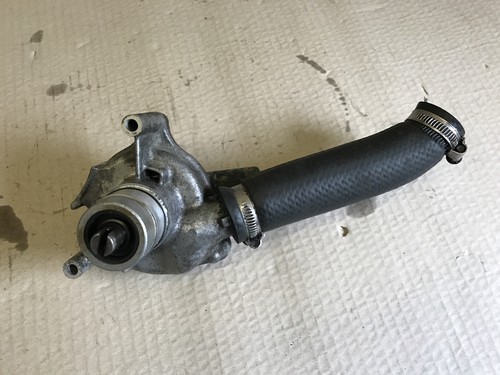 Honda VF1000R VF 1000 R Engine Water Pump Housing - 第 3/4 張圖片