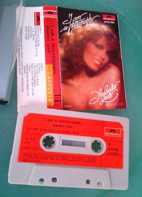 AMANDA LEAR - I AM A PHOTOGRAPH MC CASSETTES K7 - ARIOLA 1977 ITALY 