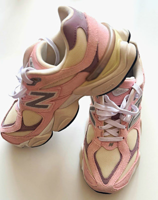 New Balance 9060 Colorblock Low Top Lace-Up Sneakers Pink Beige Purple