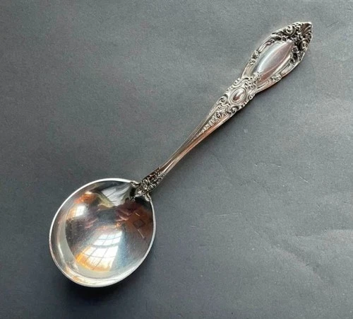 Towle Sterling Silver 1932 KING RICHARD 6" Soup Spoon - 49.53 Grams