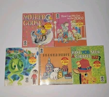 VINTAGE 1950s-60s Merrigold Press Children’s Paperback Books 