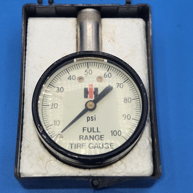 1970s International Harvester IH Full Range Tire Gauge & Case Dial WORKS. L2