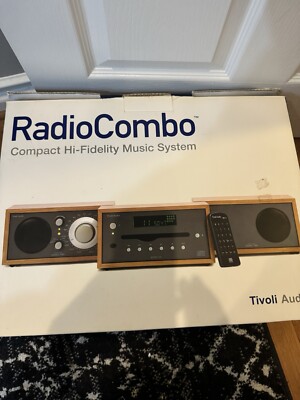 お値下中古Tivoli Audio MODEL TWO/CD/SUBWOOFER Tivoli Audio Model 2 With Subwoofer CD Rare Headphones New Old