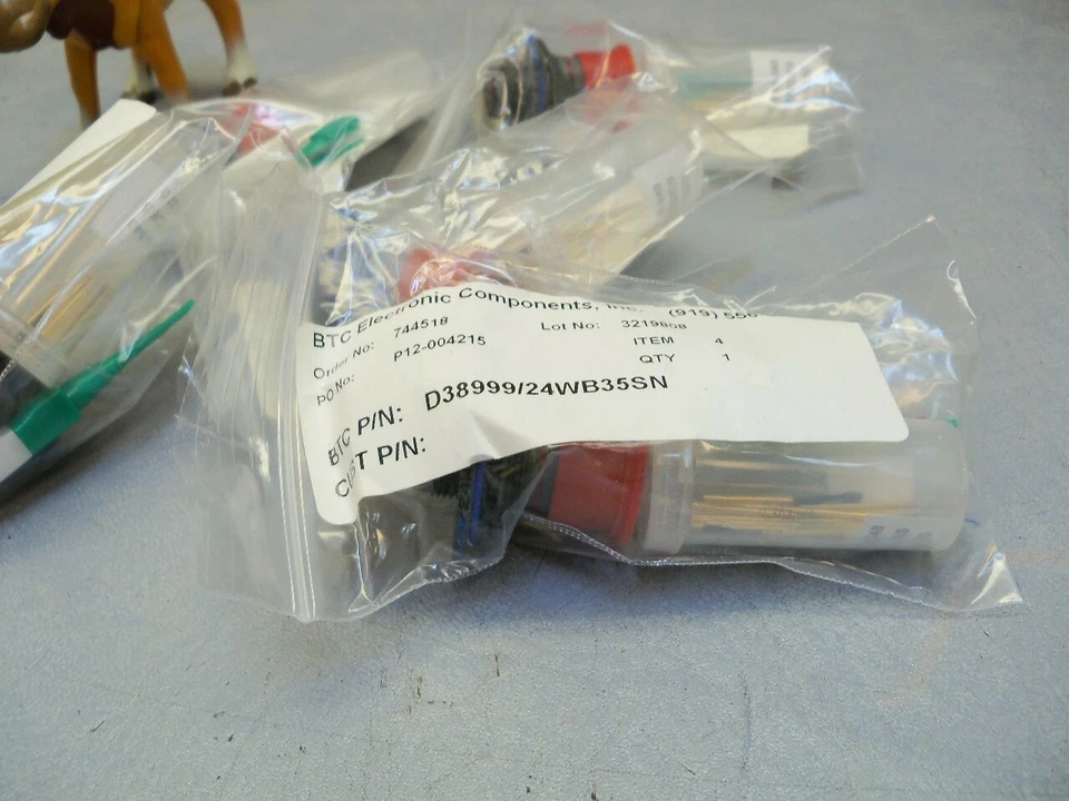 BTC Aero d38999/24wb35sn Circular Connector MiL Spec Jam Nut Receptacle Lot of 5 - Image 2 of 4