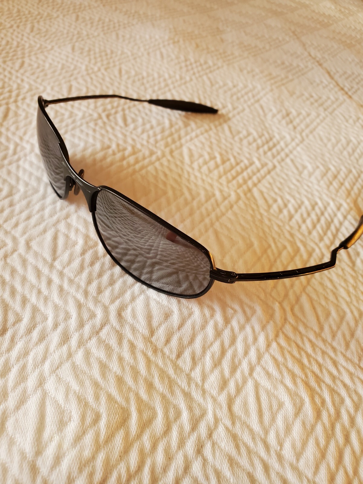 RARE VINTAGE OAKLEY E WIRE GEN SUNGLASSES Black