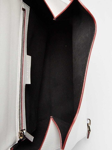 Boîte de Pandore moyenne en 2024 cuir grain blanc Givenchy