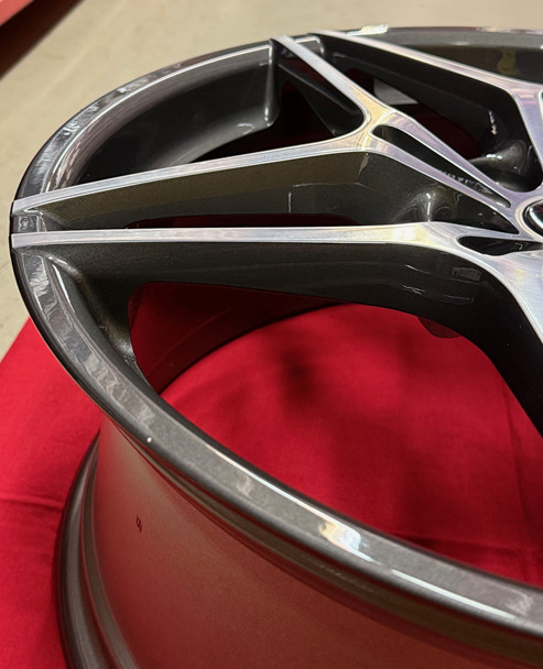 Ferrari OEM 20 x 8 Split 5 Spoke Wheel 303333 California T FR LH NEVER MOUNTED