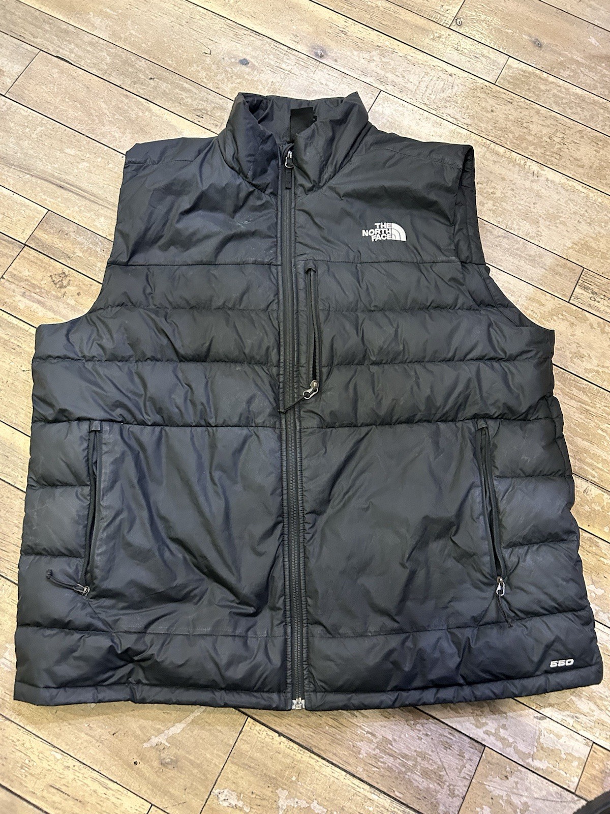 The North Face 550 Fil Puffer Vest in Black - Size XL