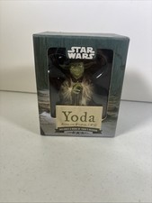 Star Wars Yoda Bring You Wisdom, I Will Statue w/Book of Wisdom