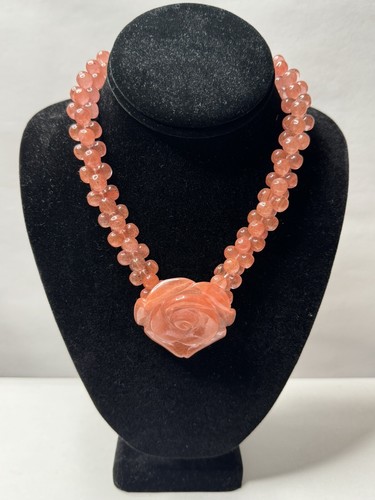 Collar colgante tallado en rosa con cierre 925 - Imagen 6 de 15