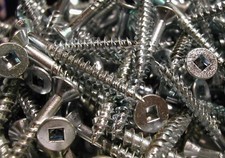 Square Drive Wood Screws No.8 x 1-1/4" BZP Countersunk Head - Box of 200 Screws