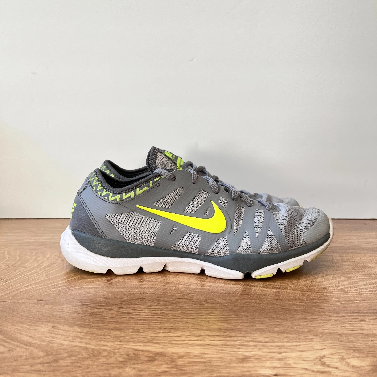 Baskets basses Nike Flex Supreme TR3 vert citron gris Swoosh femme pointure US 8,5