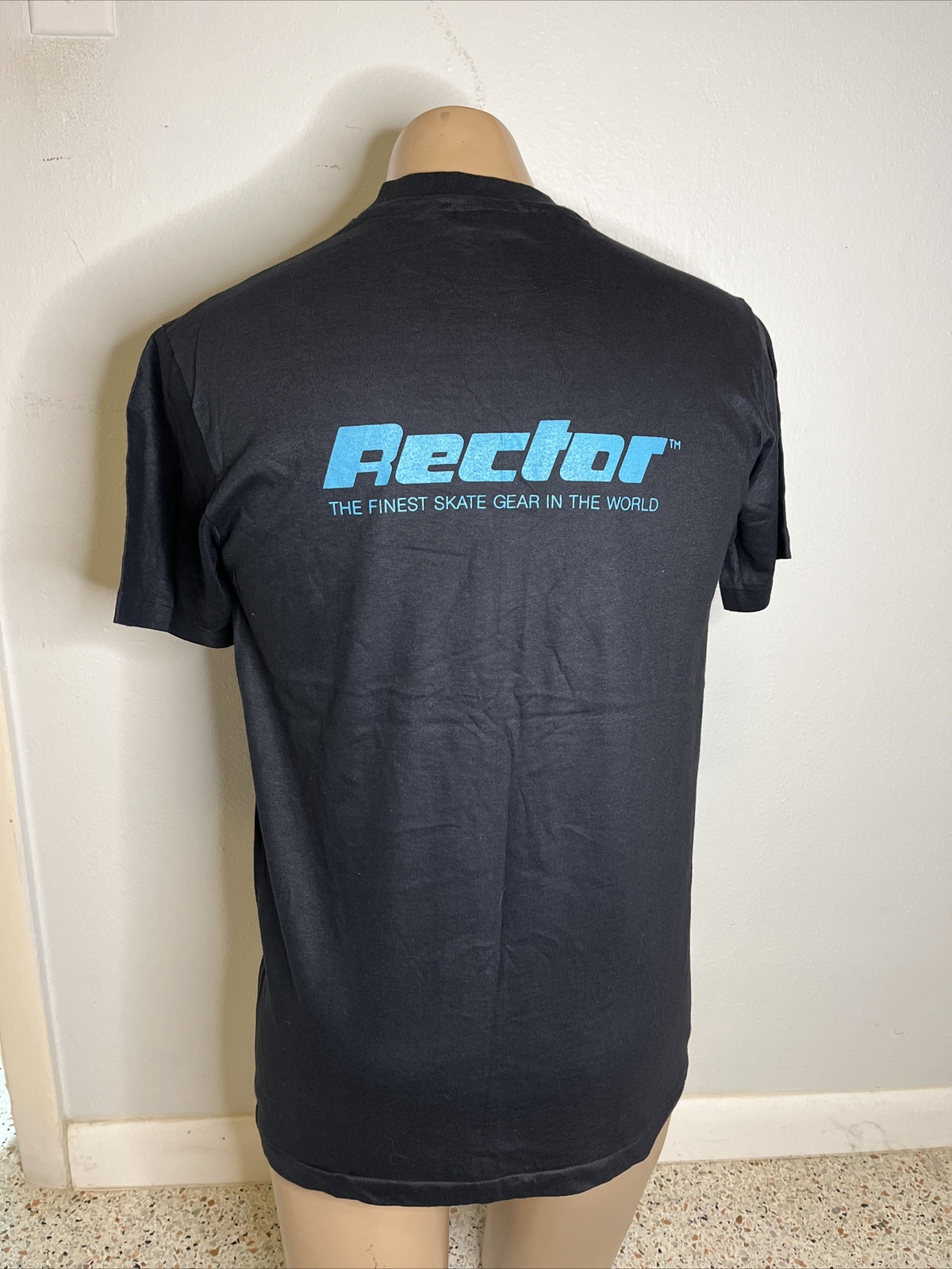 Vintage Dead Stock 80’s RECTOR Sk8 T Shirt M Skateboard Gear KNEE PADS