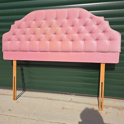 Vintage Kopfteil mit Knopfleiste gepolstert rosa Doppelbett - Diwan