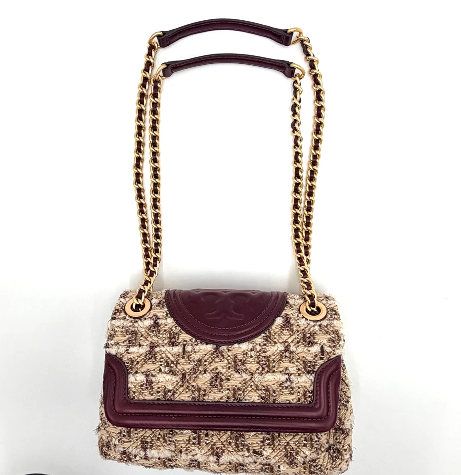 Bolso de Hombro Convertible Pequeño Tory Burch Fleming Tweed y Cuero Beige/Borgoña Foto 2 de 4