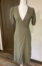 Forever 21 Casual Cottagecore Green Wrap Midi Dress Puffed Sleeves Size small