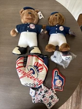 Y2K New York Yankees Baseball Players Stuffed Plush Bear 2002 Good Stuff MLB Lot