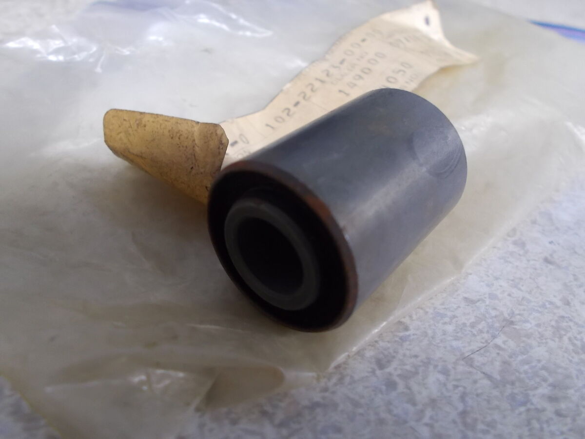 NOS OEM Yamaha Bushing 1963-2005 DT80 GT80 LB50 MX80 PW80 NOS OEM Yamaha Bushing 1963-2005 DT80 GT80 LB50 MX80 PW80