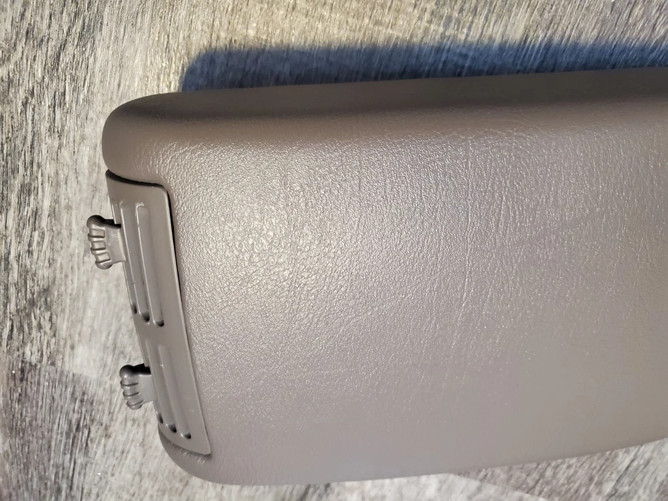 1995 Oldsmobile Aurora Center Console With Vents Tan Brown - Изображение 3 из 4