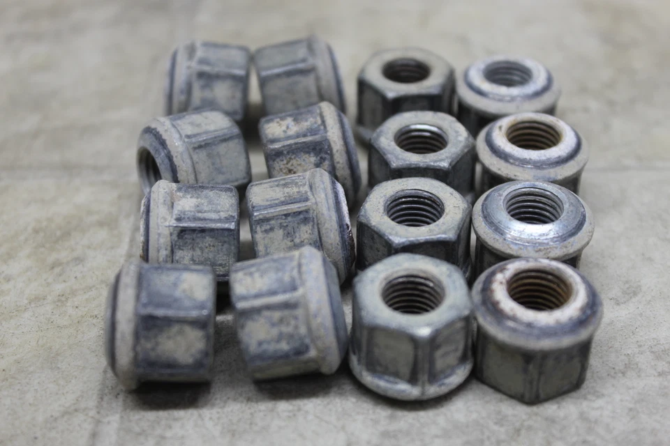 2005 Bombardier Outlander 400 OEM roda aro porcas porcas 250100042 - Imagem 4 de 4