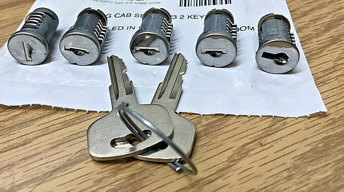 Peterbilt Keyed Alike Locks Lockset | Ignition Baggage