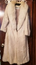 100% Blush Female Mink Coat With Papers.