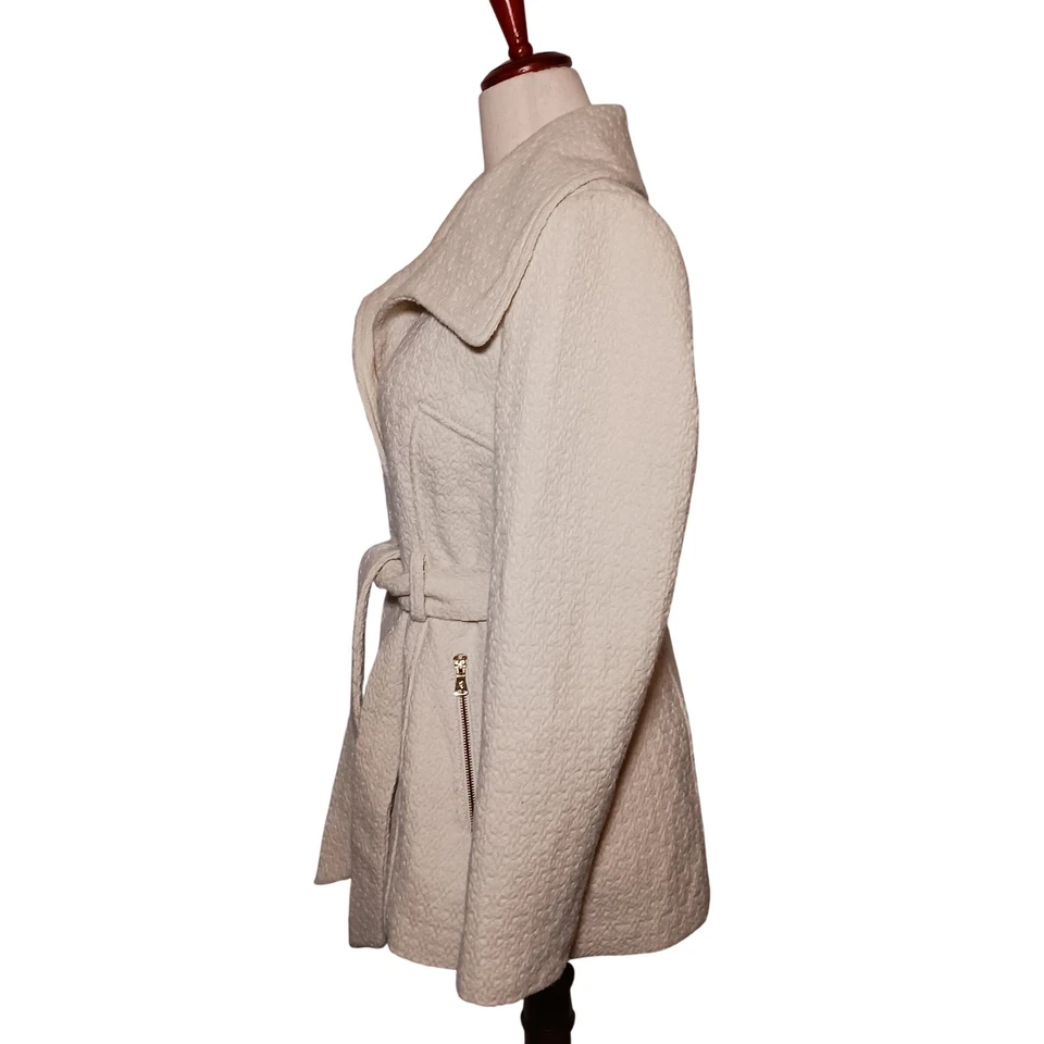 Jessica Simpson Texturizado Acolchado Cinturón Chaqueta Vestido Abrigo Crema Blanco Talla L Foto 3 de 4