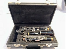 Vito Student Clarinet In Case