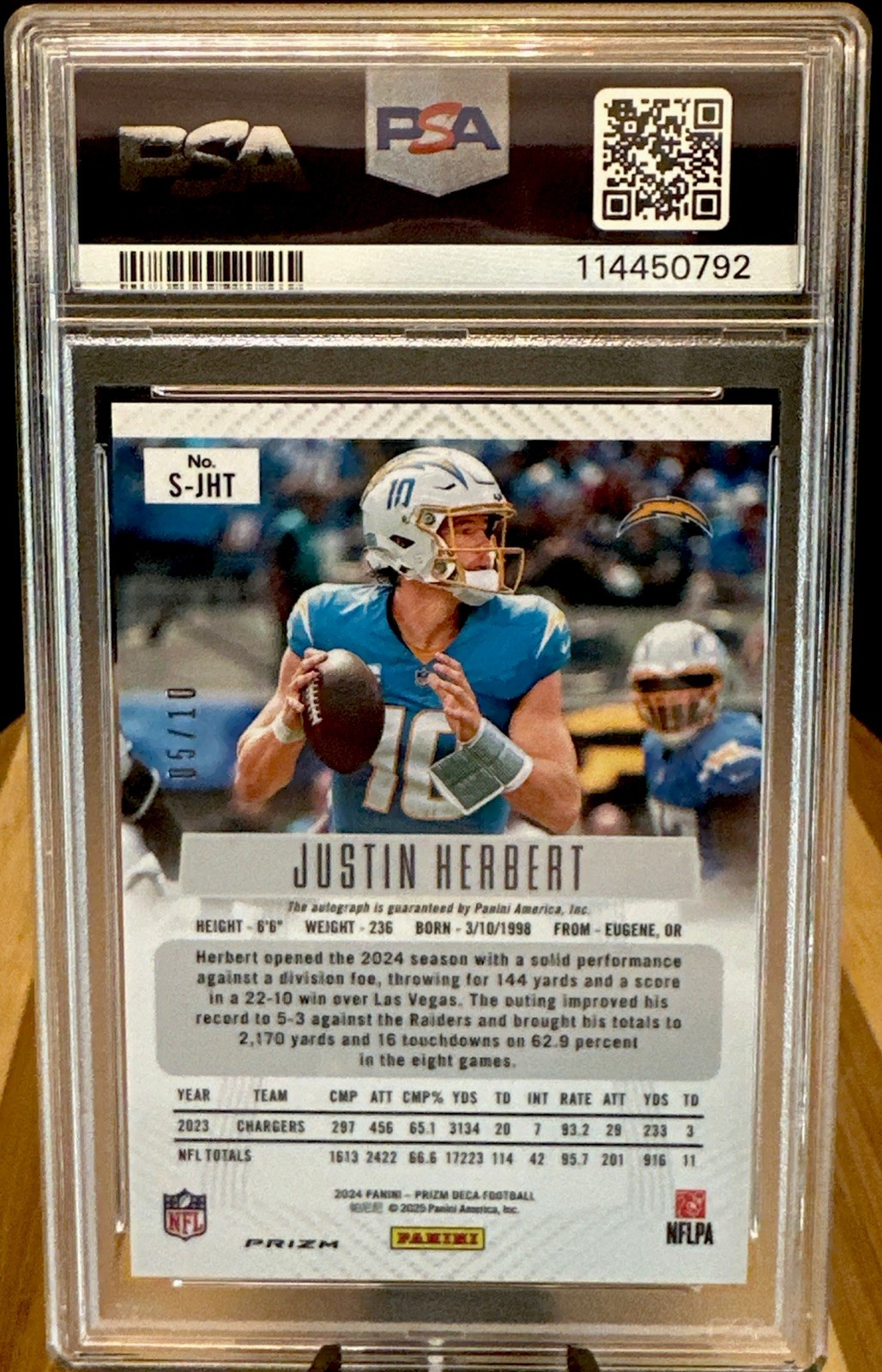 2024 Panini Prizm Deca Signatures Justin Herbert Gold /10 Pop 1 PSA 10 Auto 🔥 view 3