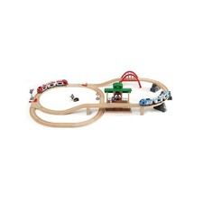 Starter BRIO Wooden Railway 33511 Travel Circle Set w/ People Train Cars Tracks