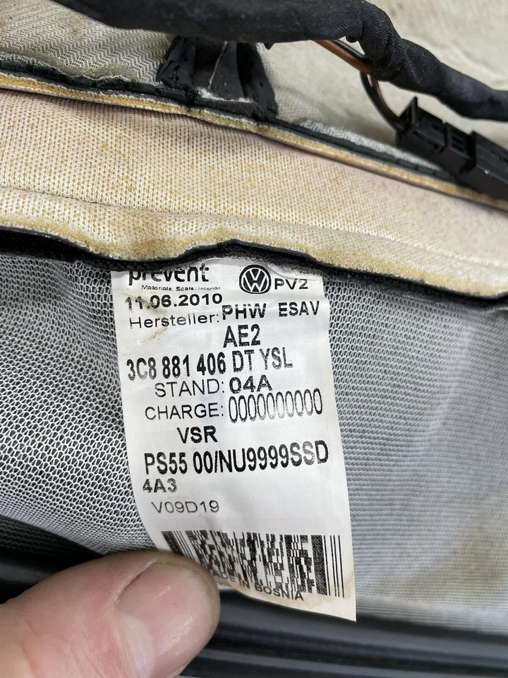 VOLKSWAGEN CC FRONT SEATS COVERS - Image 3 of 4