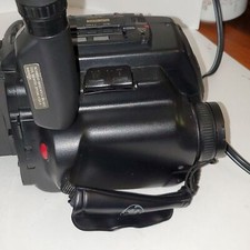 GE Hand Held Video Movie Camcorder CG501 8X Zoom Lot of Extras Powers Up As-Is