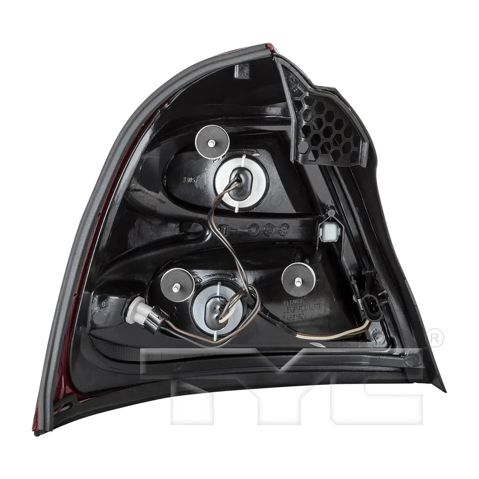 Tail Light Assembly-GT, Sedan Right TYC 11-6003-00 fits 04-05 Pontiac Grand Prix - Изображение 3 из 3