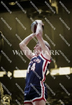 GB525 Dan Issel ABA Kentucky Colonels 8x10 11x14 16x20 Photo