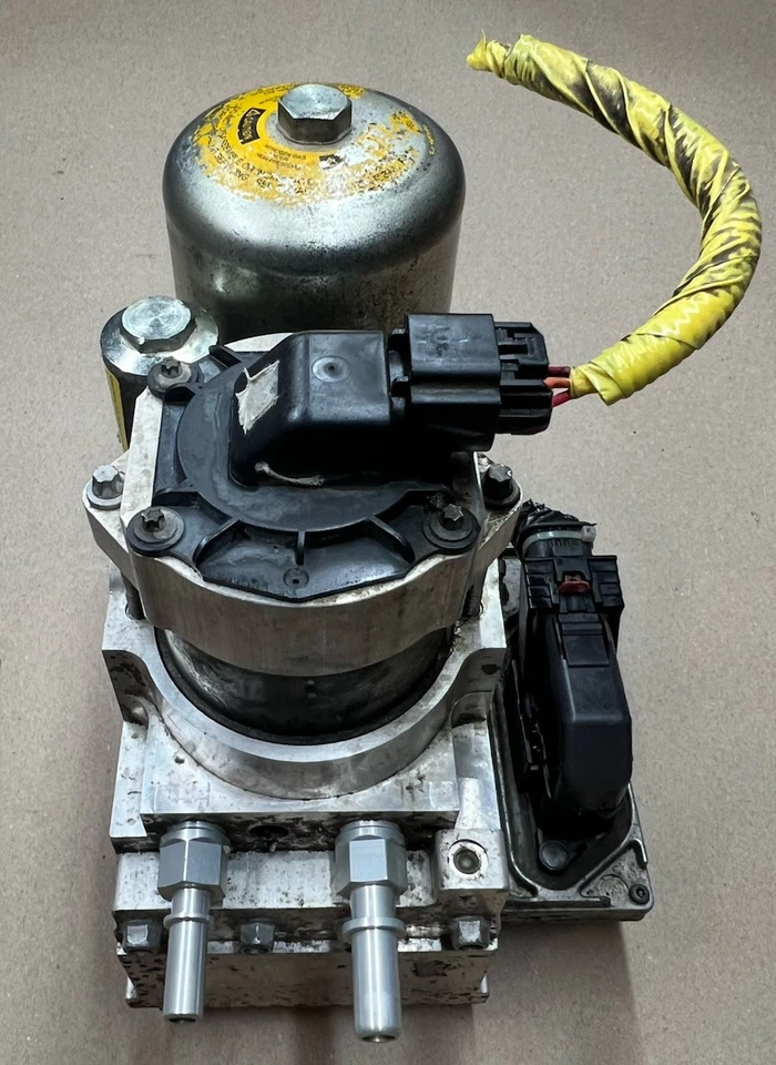 2008-2013 ESCALADE YOKON TAHOE HYBRID ABS ANTILOCK BRAKE PUMP ASSEMBLY OEM - Image 2 of 4
