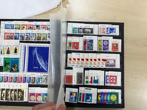 East Germany / DDR large lot MNH sets 31 sides in cards in sets corners a555 - Picture 14 of 24