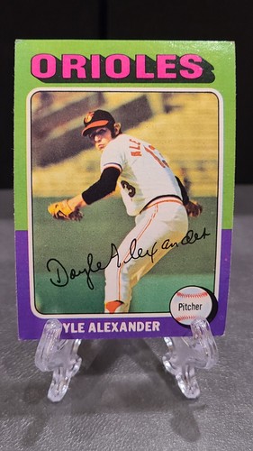 1975 Topps Baseball - #351-660 - You Pick - 30% off 3+ - FREE SHIPPING!!! - Picture 162 of 493