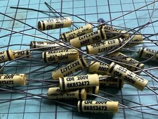 cornell dubilier capacitor .022 uf 200 V %10 (25 pcs) 13X3mm