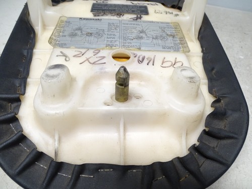1999 Kawasaki Ninja ZX6R Seat - Picture 5 of 5