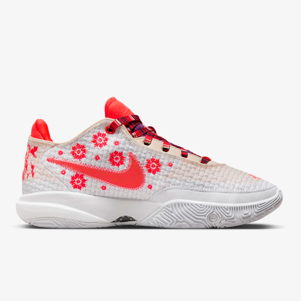 Size 6.5 - Nike Mimi Plange x LeBron 20 Premium EP Ceremony