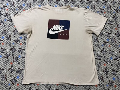 nike block logo tee