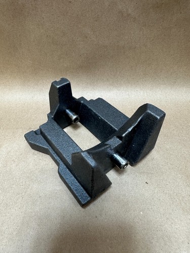 Briggs & Stratton Counterweight with Links 795940 - Picture 3 of 6