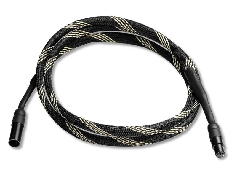 Pro-Ject Подключает его Phono DS Balanced Low Capacity Mini XLR к стандартному XLR P
