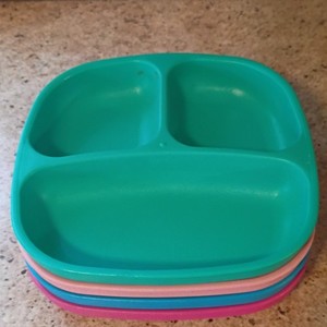 Re-Play Kids 3-Compartment Reusable Stackable Plates Set of 4 Multicolor