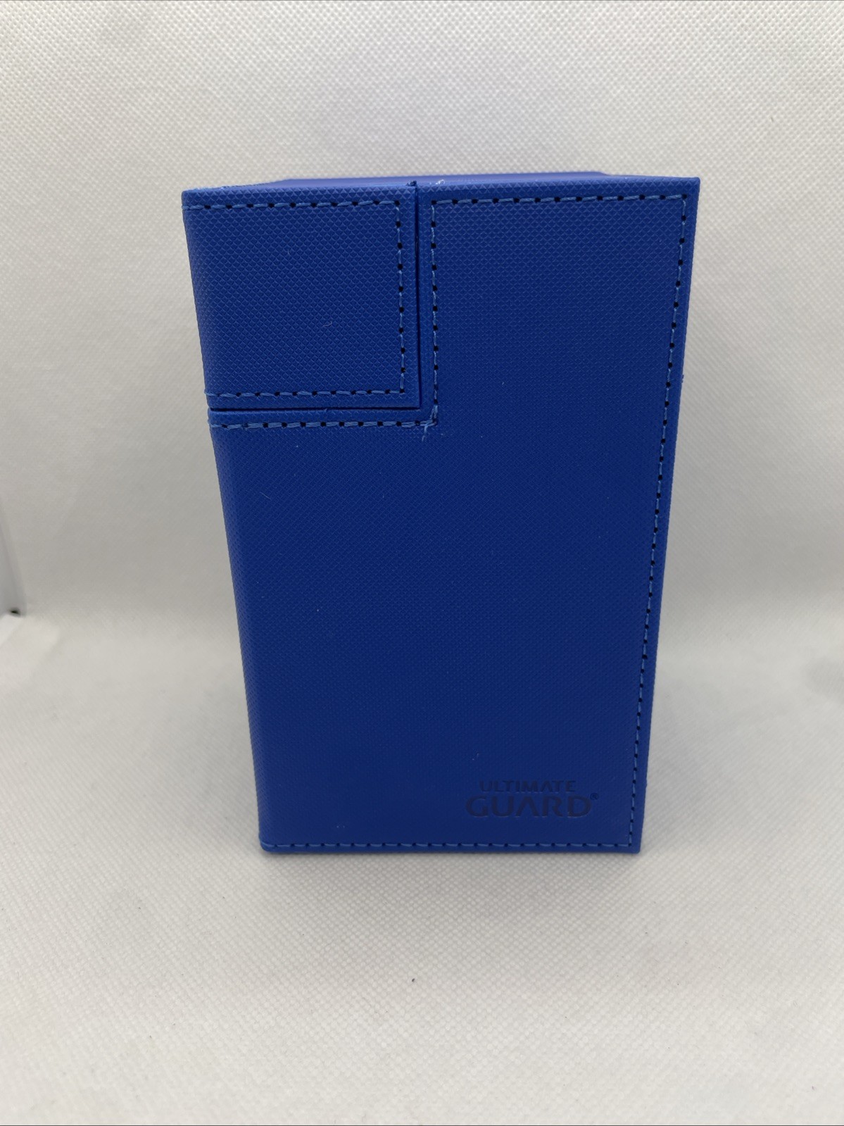 Ultimate Guard Blue Flip n Tray 100+ Monocolor Deck Case Card Box Xenoskin ccg